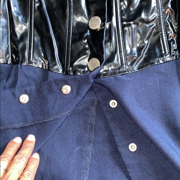 Costume - Picture 6 of 10